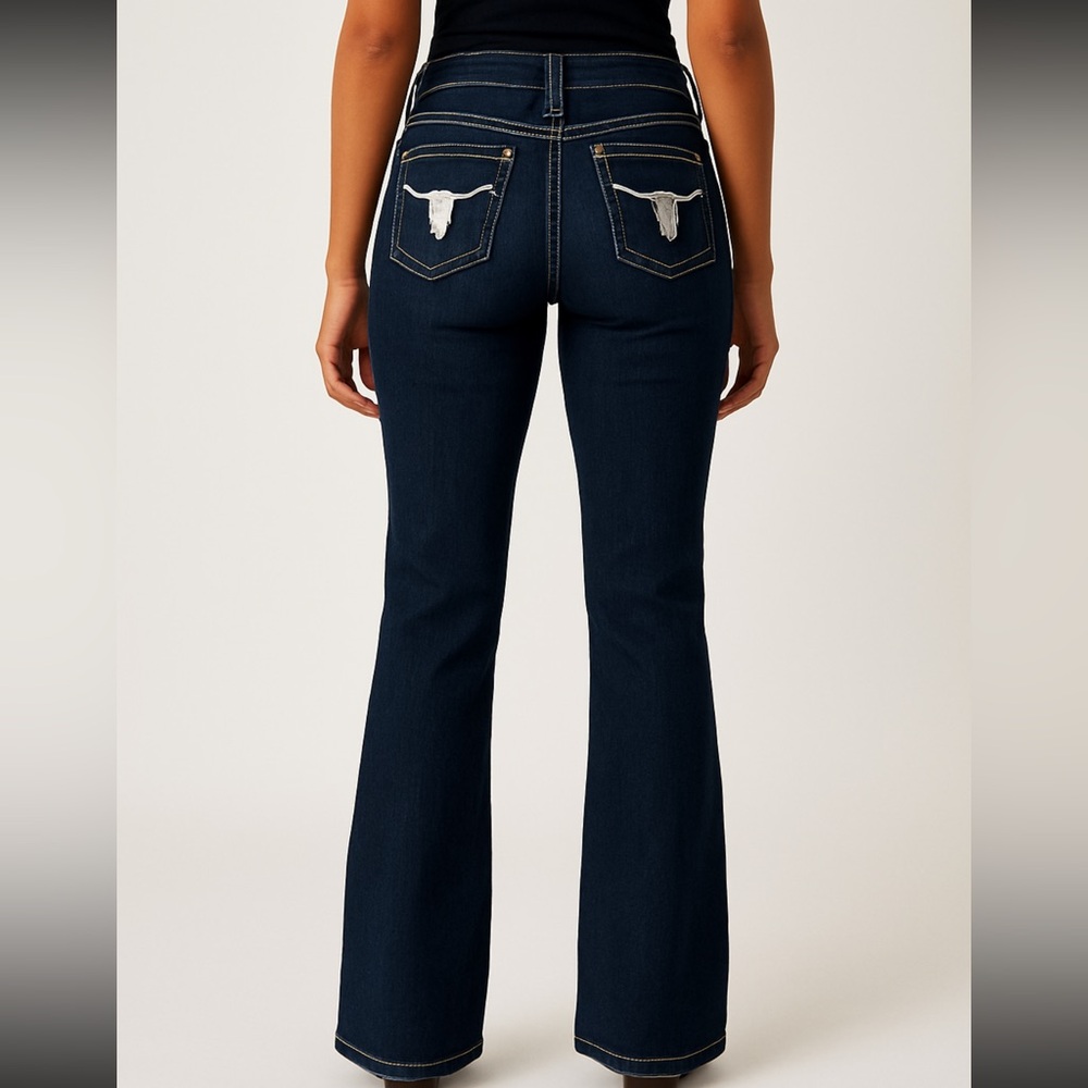 - Thread Market Womens Blue Denim Jeans Tag Size 5/27 low-Rise bootcut NWT